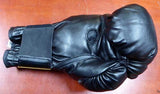 Boxing Greats Autographed Black Everlast Boxing Glove With 3 Signatures Including Sugar Ray Leonard, Thomas Hearns & Roberto Duran RH Stock #112583