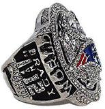 NEW ENGLAND PATRIOTS (Tom Brady) 2016 SUPER BOWL LI WORLD CHAMPIONS